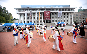 2012년 고려사이버대학교 축제 1부 행사장 스케치 참고이미지 6